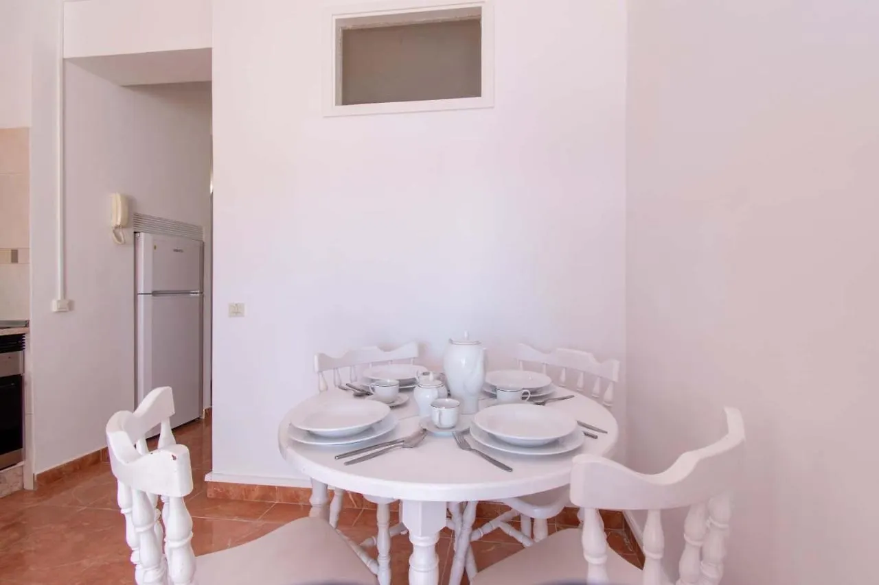 Virginia 1 Bed Apartment Los Cristianos  0*, Los Cristianos (Tenerife) Spain